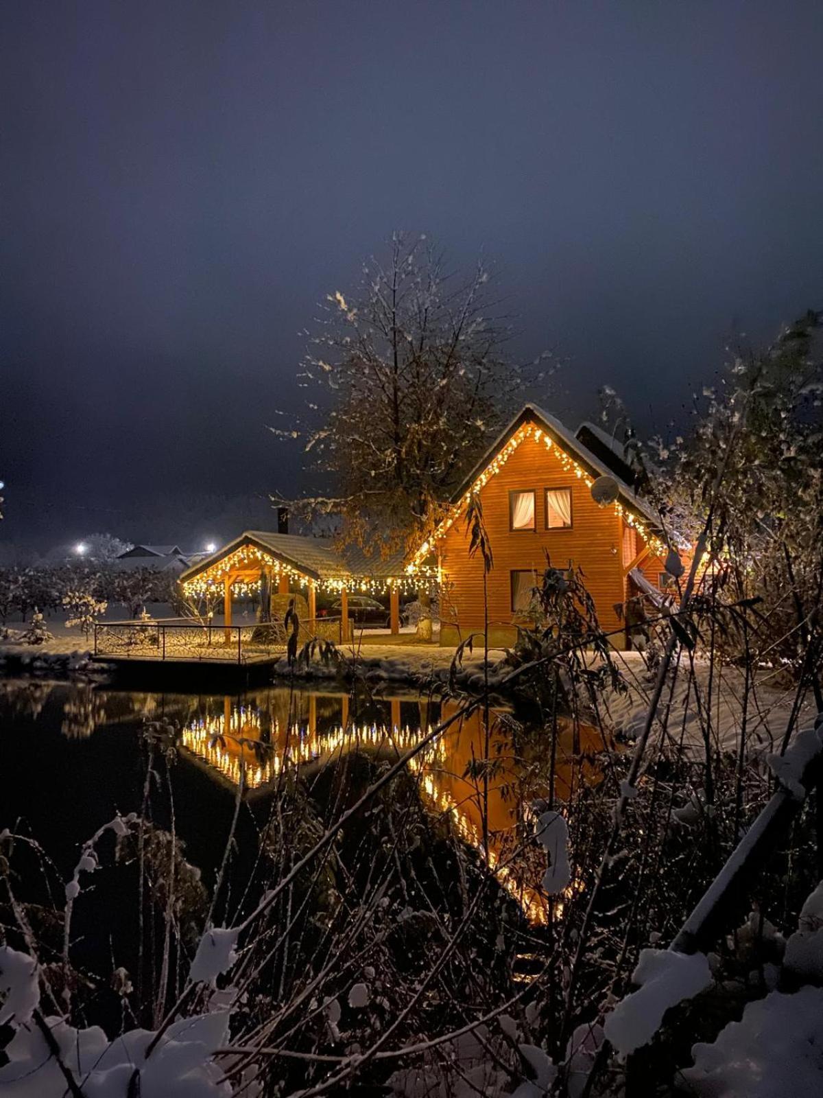 Moonlake Chalet Gainesti Dış mekan fotoğraf