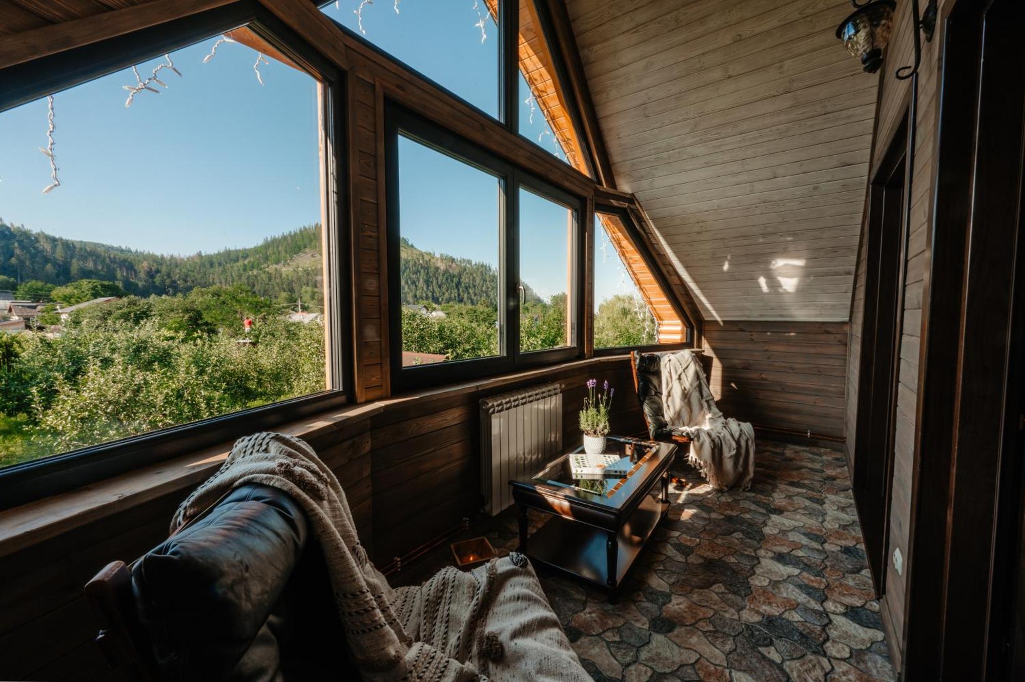 Moonlake Chalet Gainesti Dış mekan fotoğraf