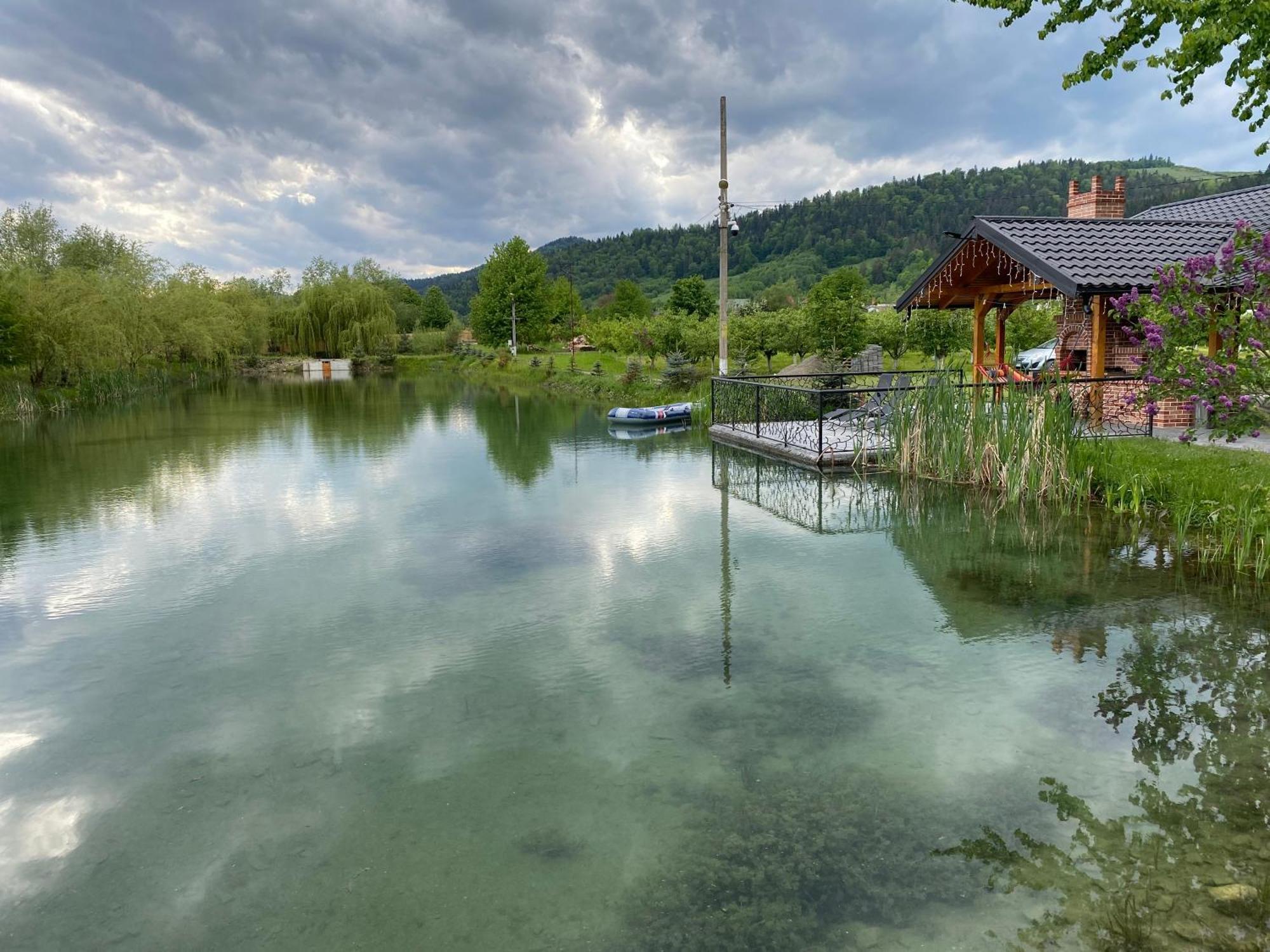 Moonlake Chalet Gainesti Dış mekan fotoğraf